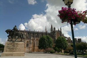 From Lisbon: Fátima Sanctuary and Batalha Monastery (UNESCO)