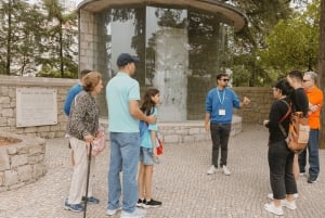 Von Lissabon: Tour zum Heiligtum von Fátima, Nazaré und Óbidos
