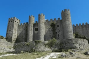 Von Lissabon: Tour zum Heiligtum von Fátima, Nazaré und Óbidos