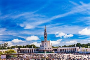 From Lisbon: Fátima Self-Guided History Tour