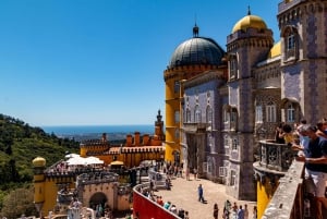 Lisbon: Sintra, Pena, Cabo da Roca Coast & Cascais Day Tour