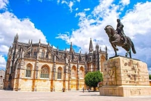 From Lisbon: Medieval Tour, Batalha, Tomar, Alcobaça, Óbidos