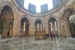 From Lisbon: Medieval Tour, Batalha, Tomar, Alcobaça, Óbidos