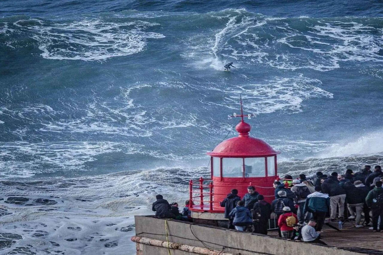 From Lisbon: Nazaré – Portugal’s Giant Waves Surf Tour