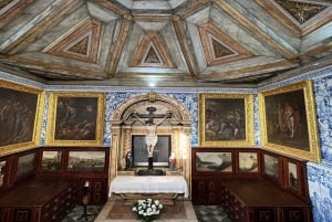 From Lisbon: Nazaré – Portugal’s Giant Waves Surf Tour