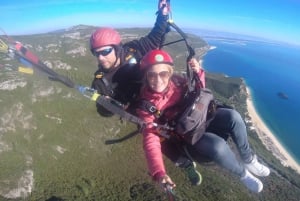 From Lisbon: Paragliding Flight with Transfers