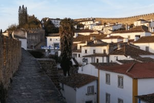 Lissabon: dagtrip naar Fátima, Óbidos en Nazaré + proeverij van ginja