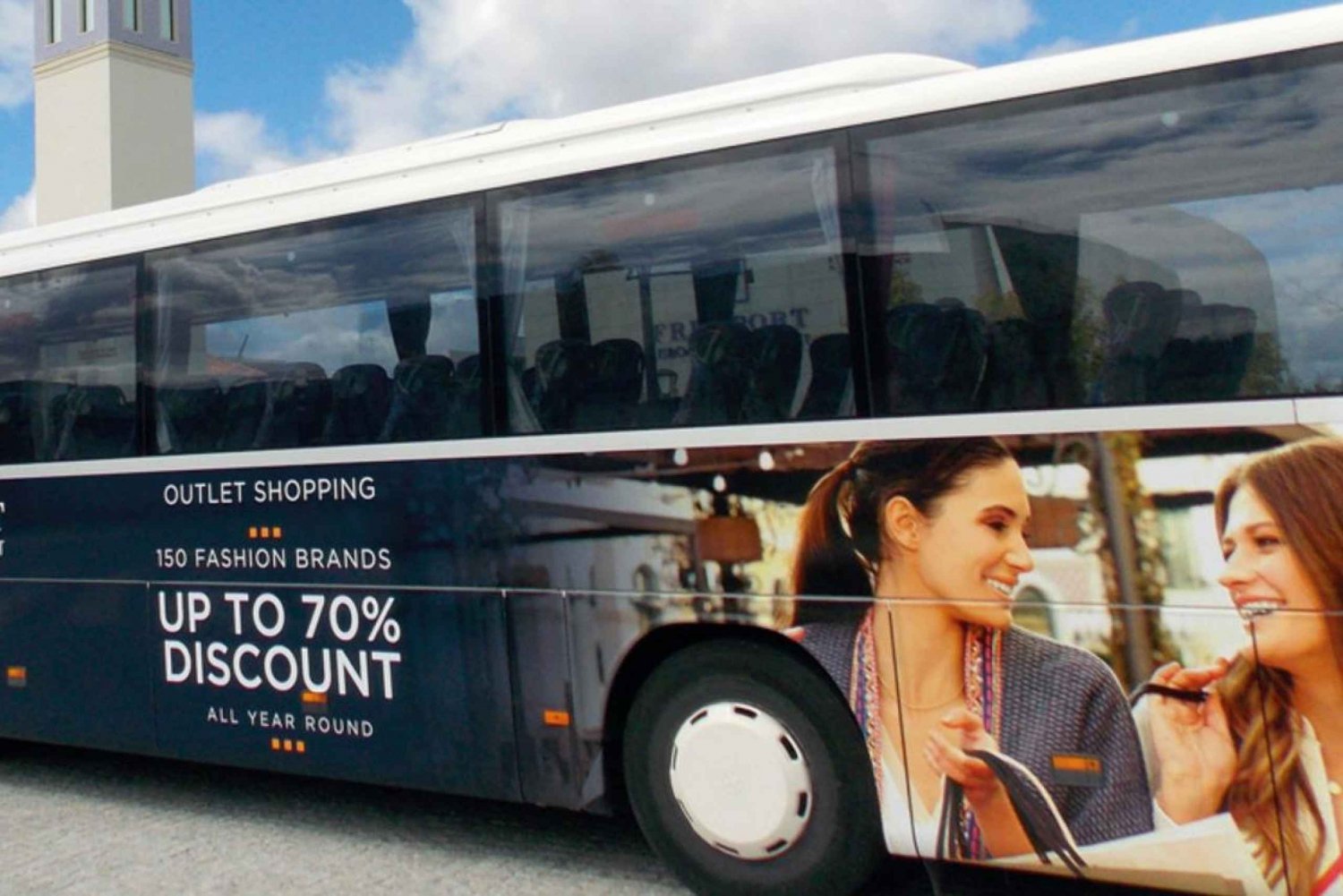 From Lisbon: Round-trip Shuttle to Freeport Fashion Outlet