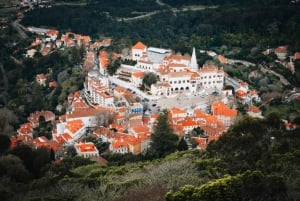 From Lisbon: Tour Sintra, Pena Palace, Regaleira and Cascais