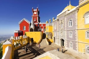 Lisbon: Pena Palace, Sintra, Cascais & Cabo da Roca Day Tour