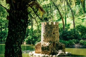 Ab Lissabon: Sintra-Halbtagestour mit Tickets für den Pena-Palast