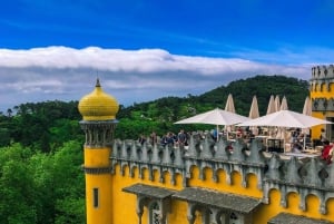 Lisbon: Sintra, Pena Palace, Cabo Roca Coast & Cascais Tour