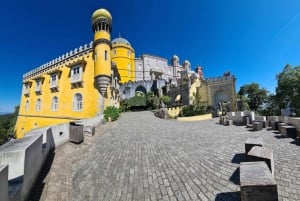 Lisbon: Sintra, Roca, Pena Palace, Quinta da Regaleira Tour