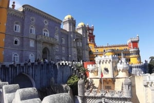 From Lisbon: Sintra Private tour Half-Day in a premium car