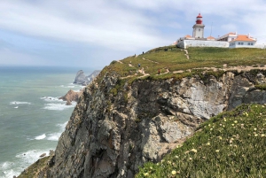 From Lisbon: Sintra Private tour Half-Day in a premium car