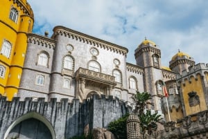 Vanuit Lissabon: Sintra-tour - Pena, Regaleira en Monserrate