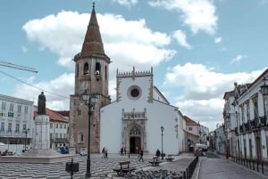 From Lisbon: Tomar, Christ Convent & Almourol Castle Tour