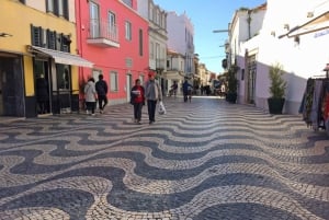 From Lisbon: Tour Sintra, Pena Palace, Regaleira and Cascais