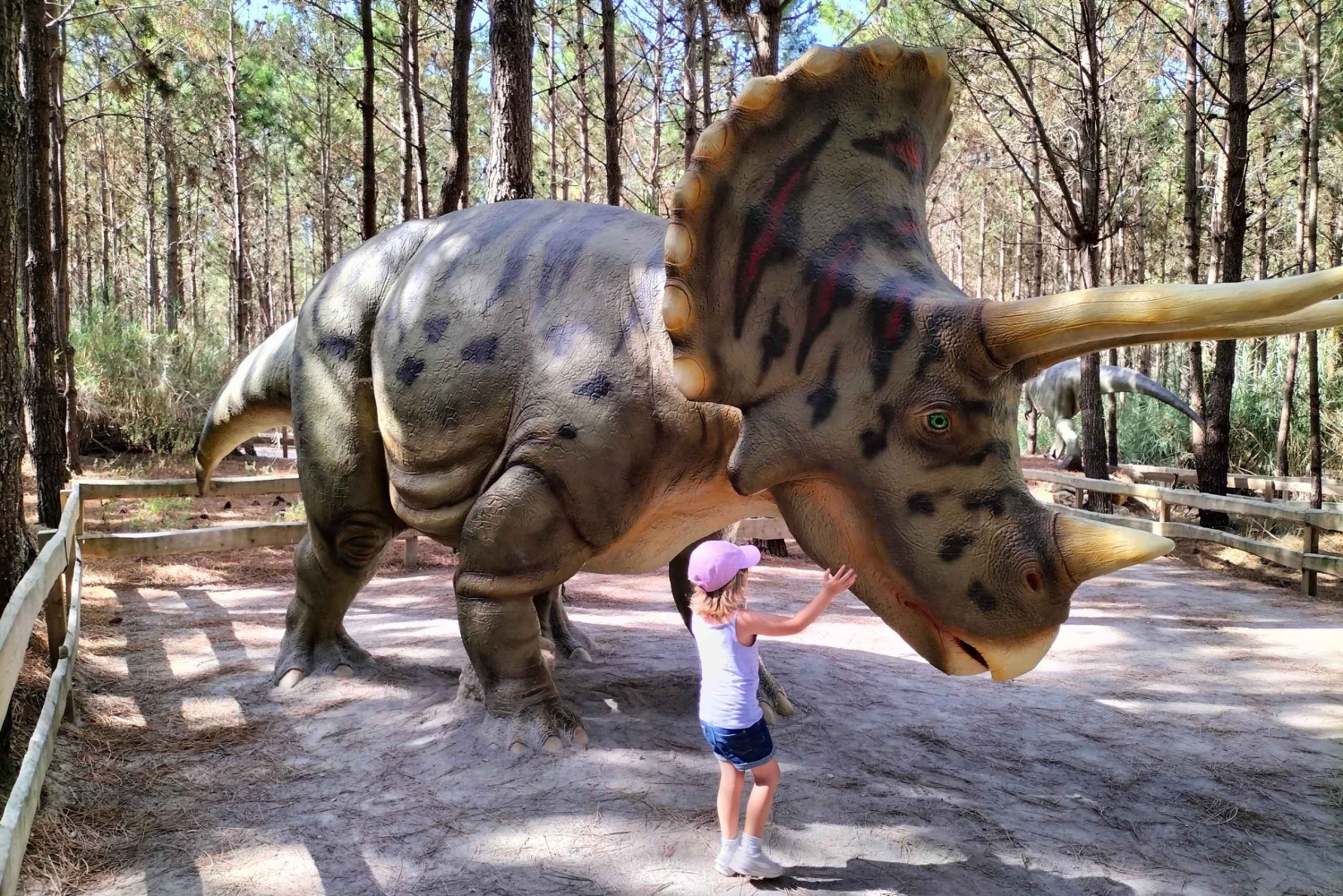 From Lisbon: Trip to Dinosaurs & Little Portugal Theme Parks
