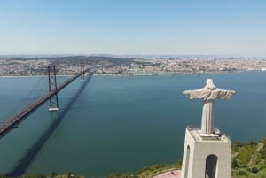 Vanuit Portimão of Albufeira: Hele dag met gids naar Lissabon