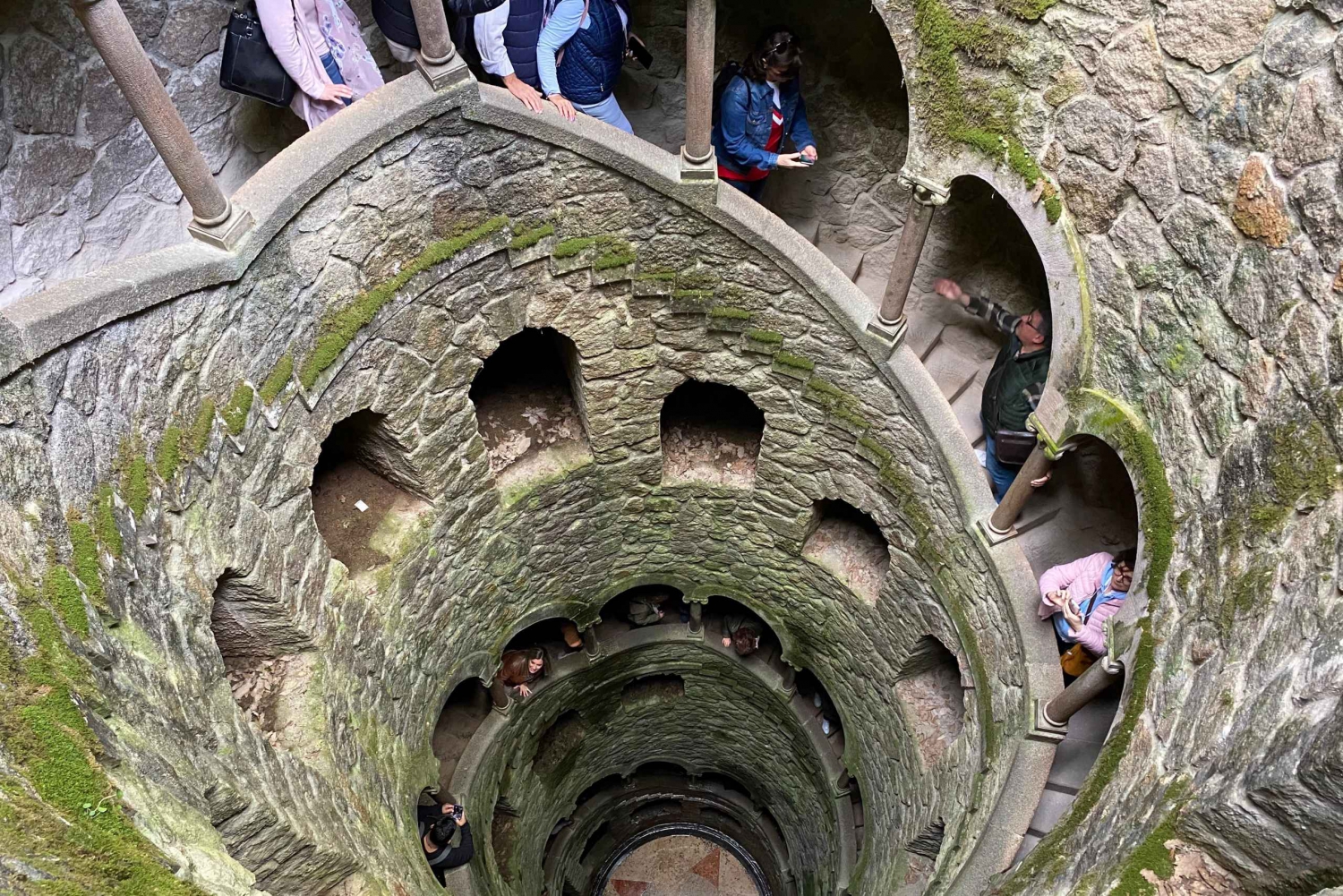 Sintra/Lisbon: Sintra & Quinta da Regaleira Tour with Ticket