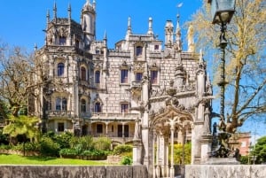 From/To Lisbon: Sintra Hop-on Hop-off Tickets + Audio Guide