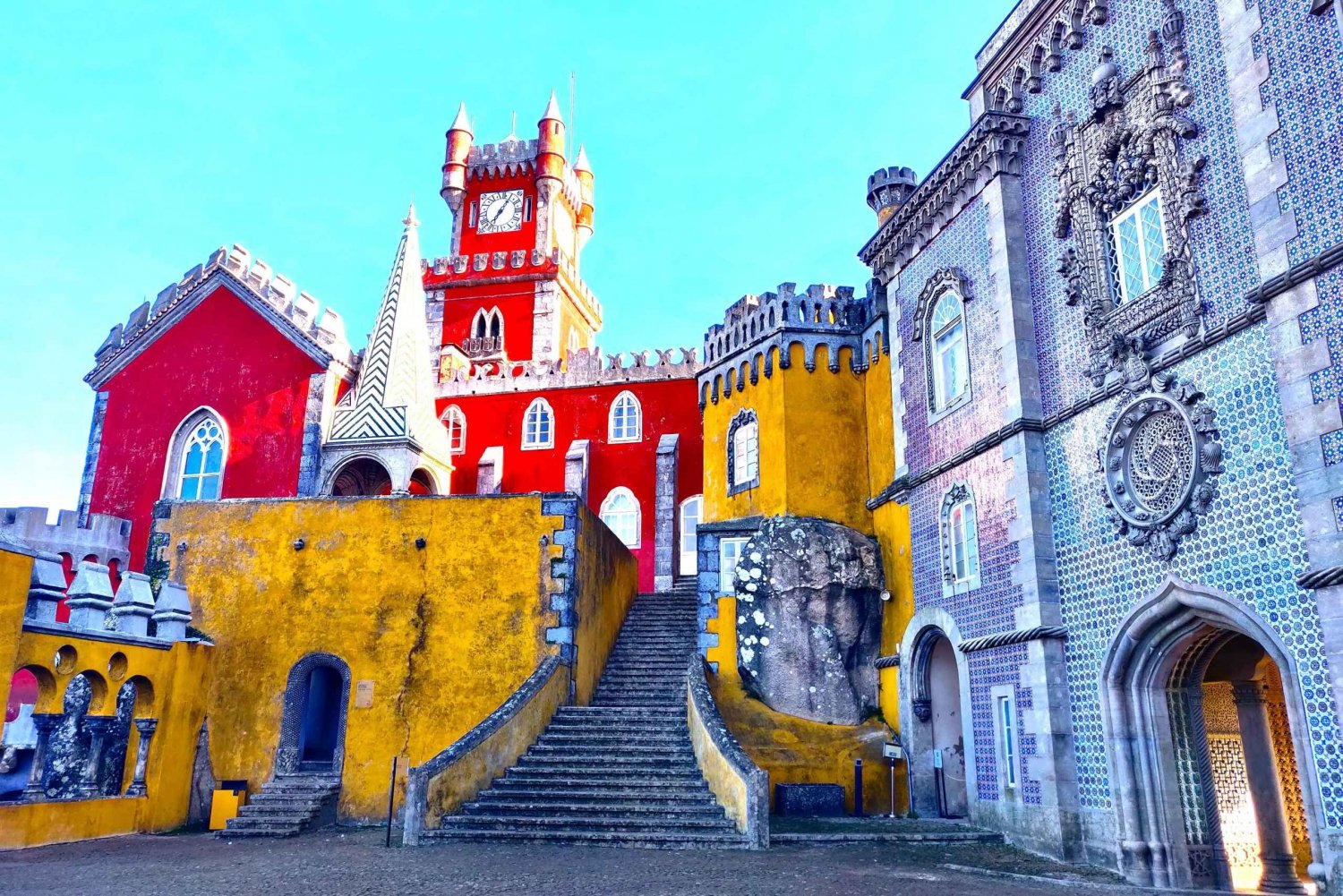 Lisbon: Half-Day Sintra Tour with Pena Palace and Regaleira