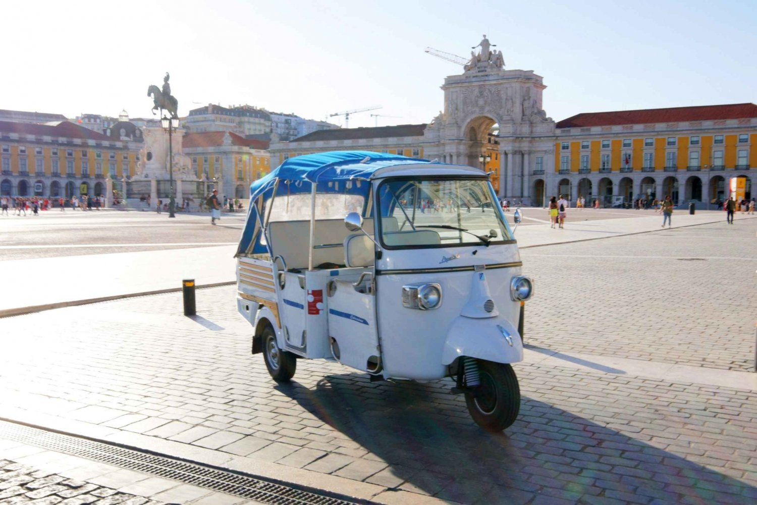 Historisk rundtur i Lissabon - 2 timmar - Privat Tuk Tuk-tur