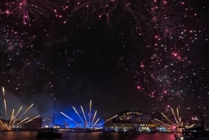 Lisbonne : Sortie en bateau privée pour un Nouvel An éblouissant (2h30)