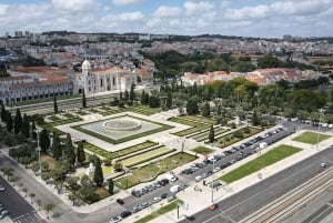 Lisbon: Jerónimos Entrance Tickets with Tuk-Tuk Tour