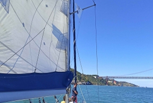 Lisboa: Day and Sunset Tour on the Tagus River