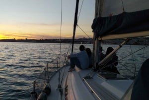 Lisboa: Day and Sunset Tour on the Tagus River