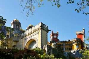 Lisboa: Sintra, Pena Palace, Roca Cape Coast e Cascais - 8h