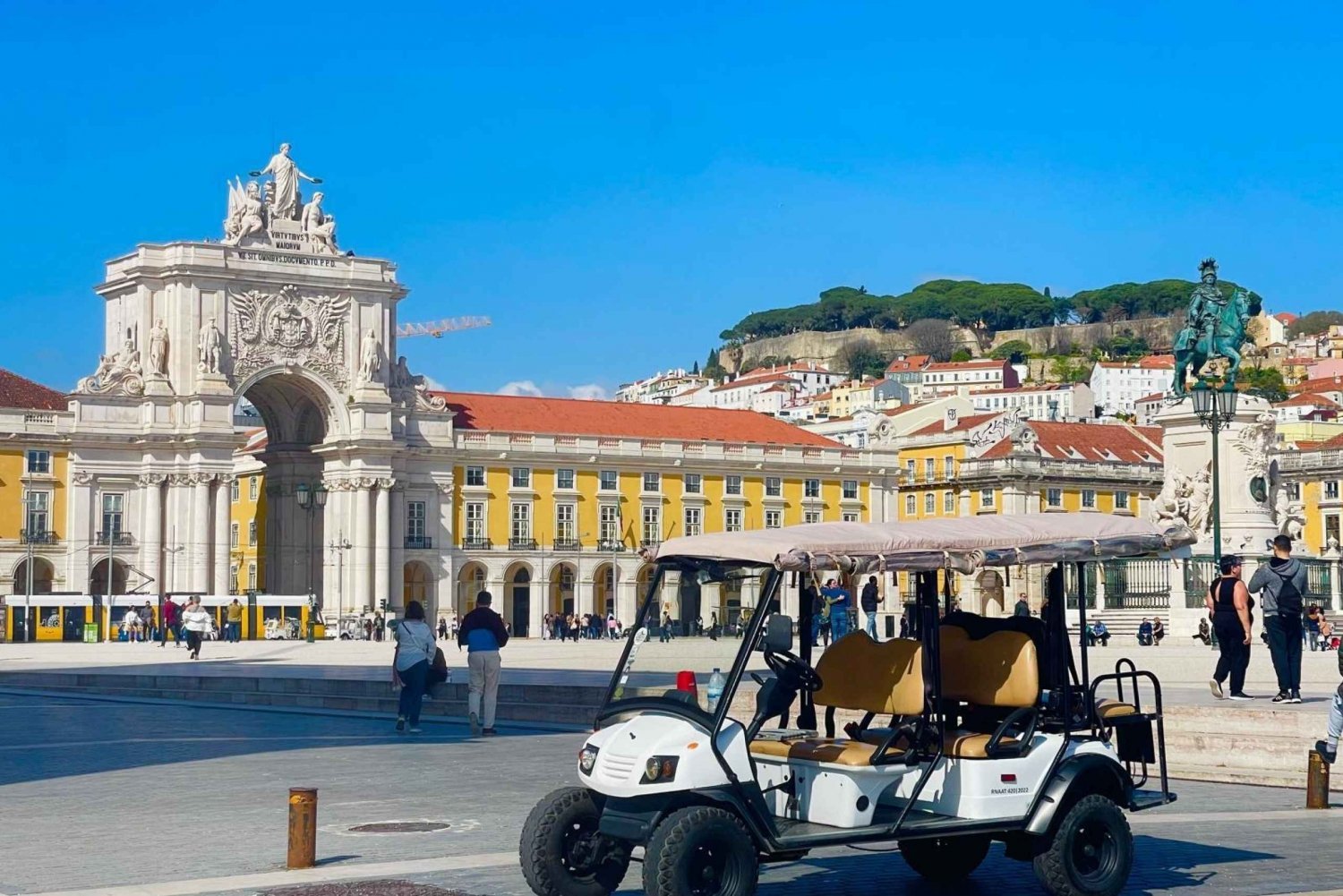 Lisboa - Tuk Tuk with hotel pick up and the best of old city