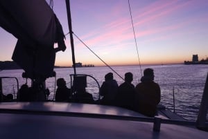 1 or 2-Hour Cruise along the Tagus River