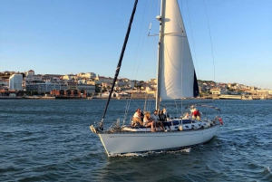 Lisboa: cruzeiro de 1 ou 2 horas pelo rio Tejo