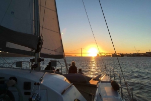 Lisbon: 2-Hour Private Sailing Trip by Catamaran