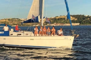 Cruzeiro de 2 horas no rio em Lisboa