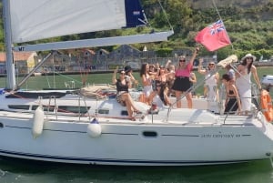 Lisbon: Champagne Sailing Tours