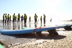 Lissabon: Två timmars surflektion på Carcavelos-stranden