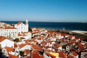 Lisbon: 3-Hour Sightseeing Tour by Tuk-Tuk