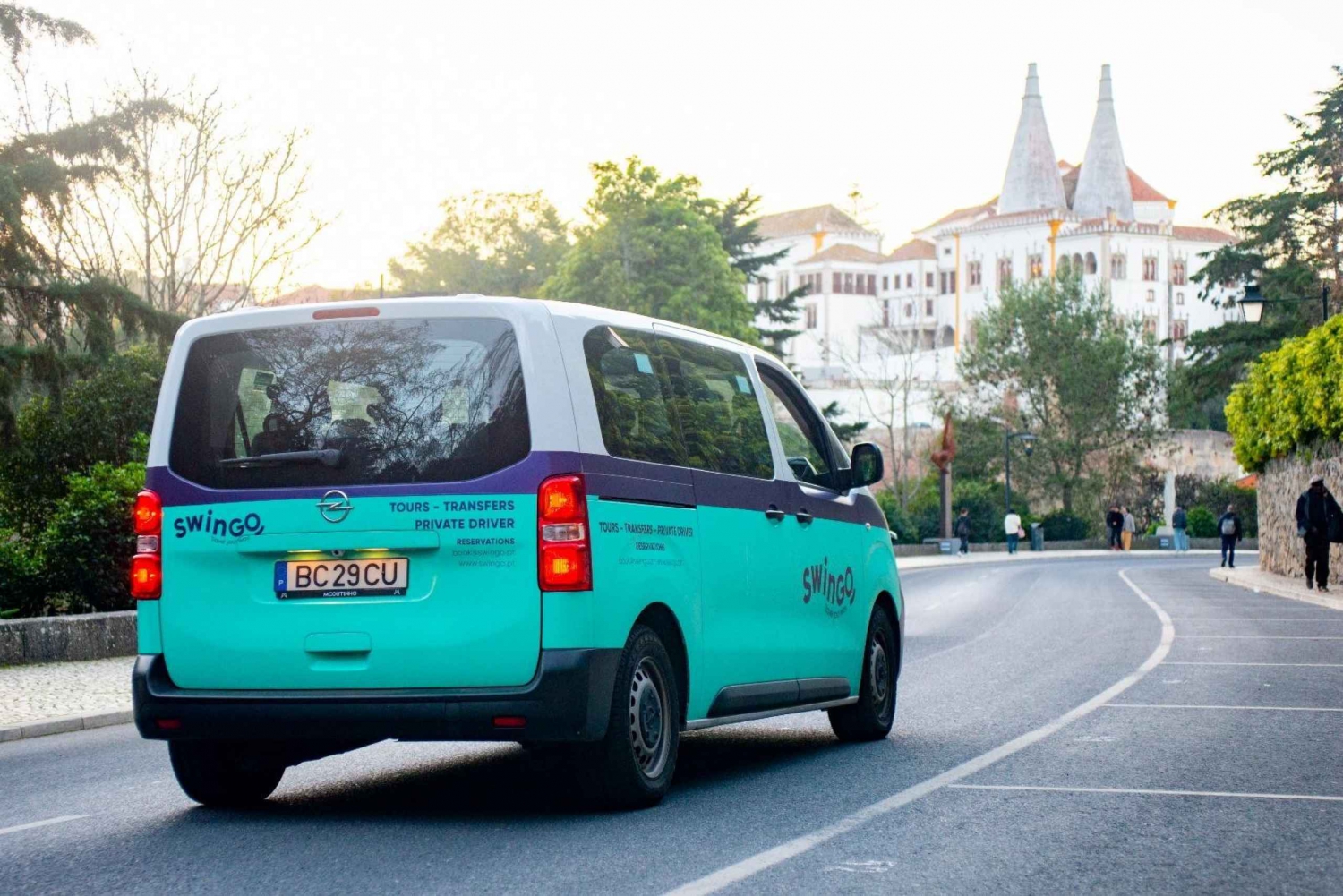 Lissabon: 3-stündige Sightseeingtour mit dem Elektroauto