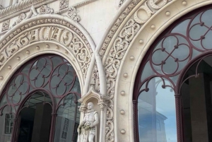 Lisbon: 90-minute Tuk Tuk city tour of Baixa, Chiado and Bairro Alto