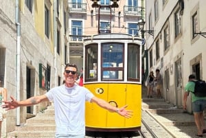 Lisbon: 90-minute Tuk Tuk city tour of Baixa, Chiado and Bairro Alto