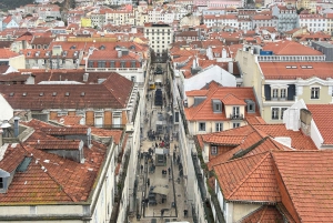 Lisbon: 90-minute Tuk Tuk city tour of Baixa, Chiado and Bairro Alto