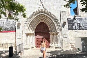 Lisbon: 90-minute Tuk Tuk city tour of Baixa, Chiado and Bairro Alto