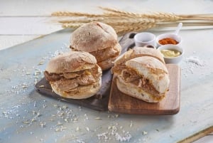 Lisbona After-Hours: Bifana Lab & Night Crawl (micro-gruppi)