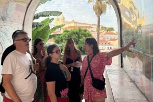Lisbona: tour a piedi dell'Alfama e del Castello di São Jorge (salta la fila)