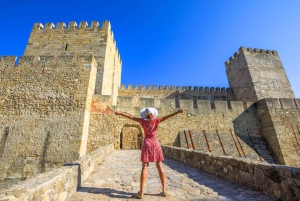 Lisboa: Excursão a pé a Alfama com entrada no Castelo de S. Jorge