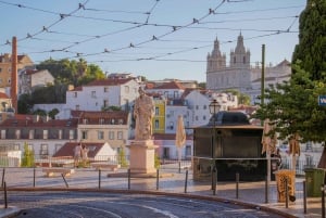 Lissabon: Alle Aussichtspunkte 3-stündige TukTuk Tour mit ortskundigem Guide